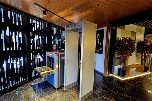 USO CENTER